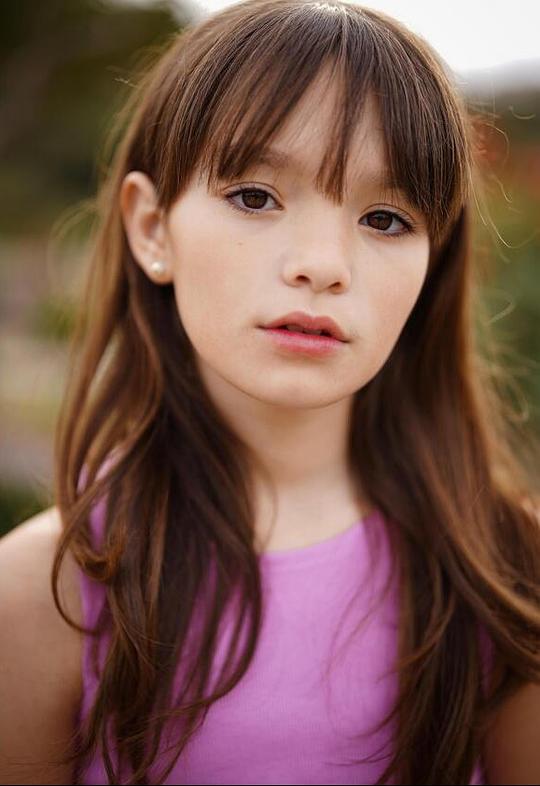 安妮·莱德曼 Luciana Elisa Quinonez