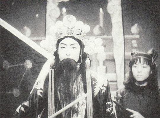 剧照