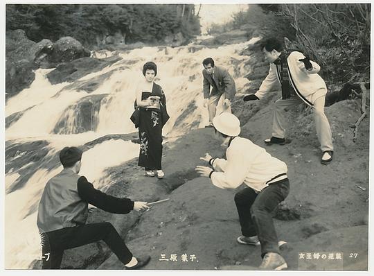 剧照