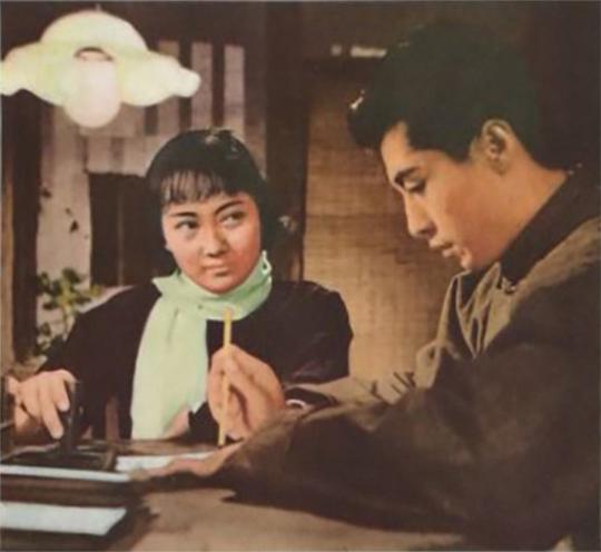 剧照
