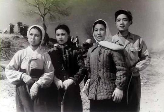 剧照