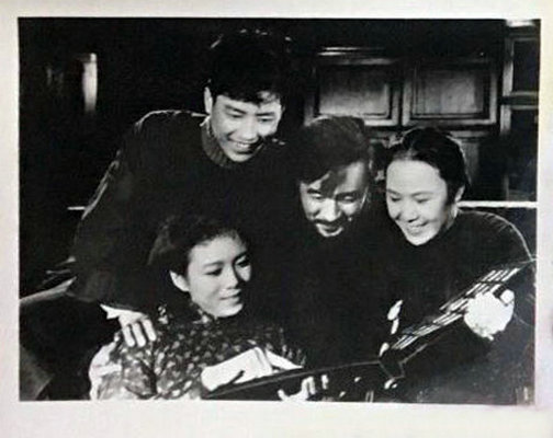 剧照