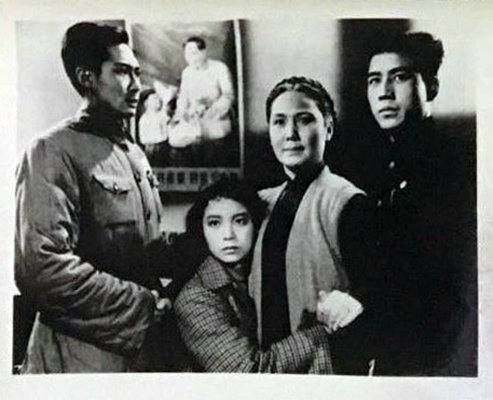 剧照