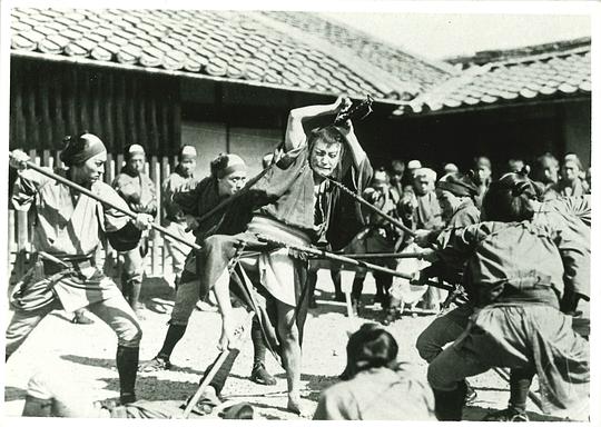 剧照
