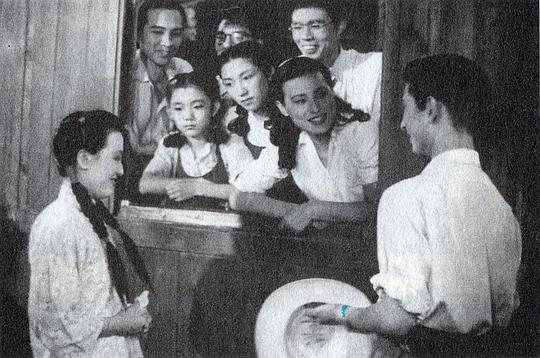 剧照