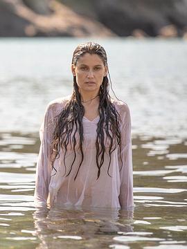 Une Île Season 1