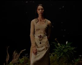 Krajina opuštění I.: Dívka s bičem